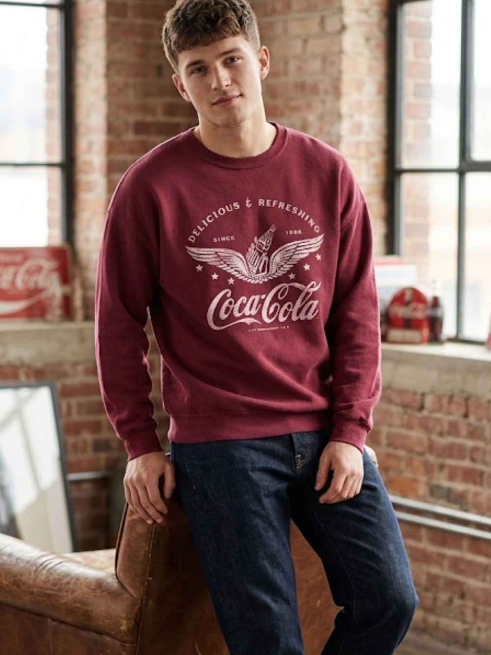 Vintage 2000s Coca-Cola Crewneck Sweatshirt Men's Small Maroon Pullover Fleece